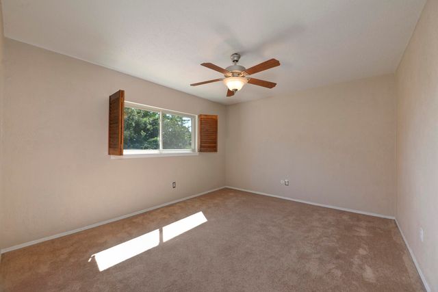 3804 MOUNT RAINIER Drive NE, Albuquerque, NM 87111