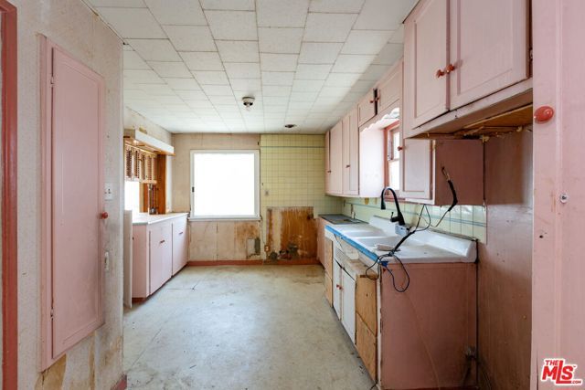 10766 Ayres Avenue, Los Angeles, CA 90064