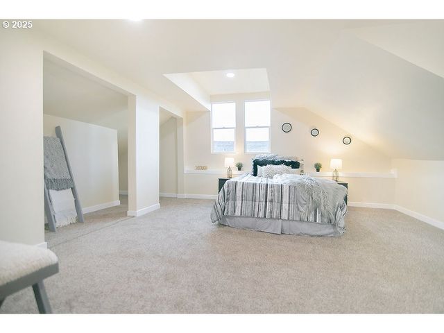 1214 S 5TH Ave, Kelso, WA 98626