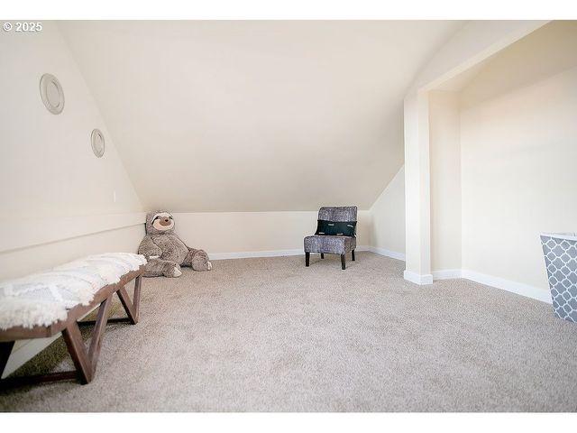 1214 S 5TH Ave, Kelso, WA 98626