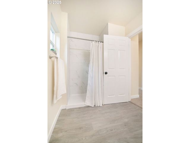 1214 S 5TH Ave, Kelso, WA 98626
