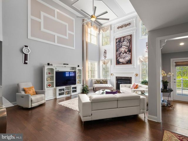3805 WOODLAND DR, Newtown Square, PA 19073