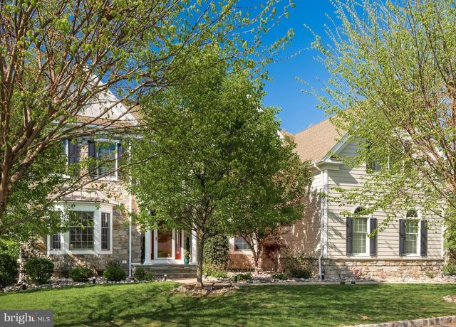 3805 WOODLAND DR, Newtown Square, PA 19073
