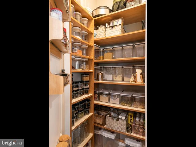 3805 WOODLAND DR, Newtown Square, PA 19073
