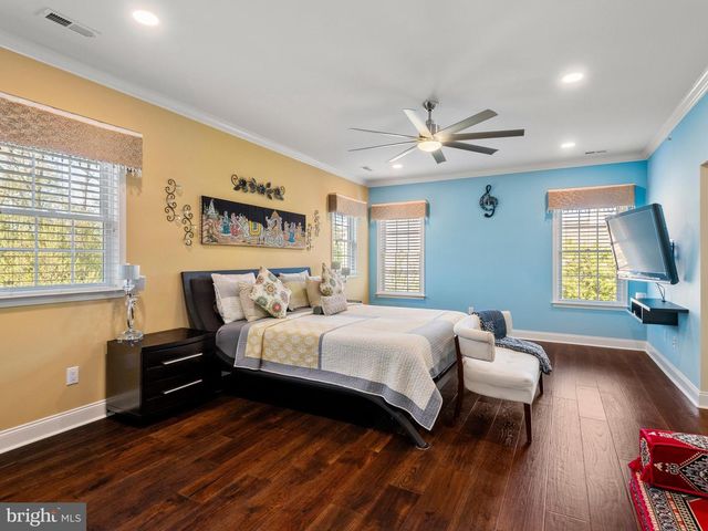 3805 WOODLAND DR, Newtown Square, PA 19073