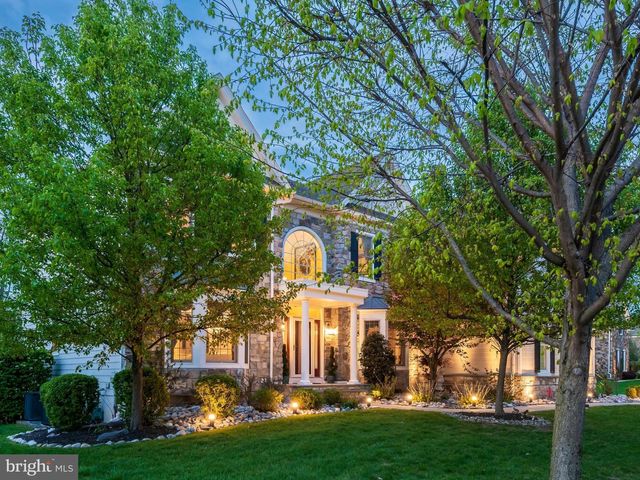 3805 WOODLAND DR, Newtown Square, PA 19073