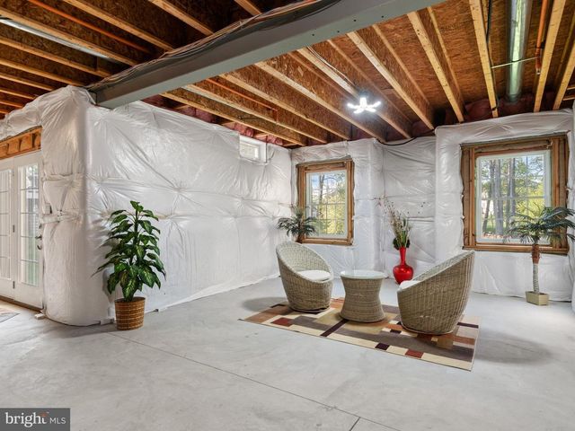 3805 WOODLAND DR, Newtown Square, PA 19073