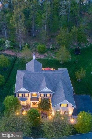 3805 WOODLAND DR, Newtown Square, PA 19073