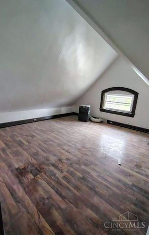837 Hutchins Avenue, Cincinnati, OH 45229