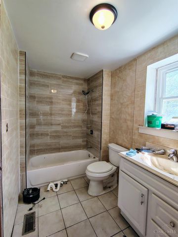 837 Hutchins Avenue, Cincinnati, OH 45229