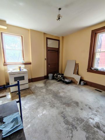 837 Hutchins Avenue, Cincinnati, OH 45229