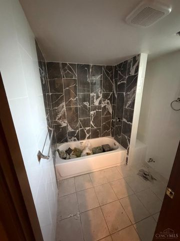 837 Hutchins Avenue, Cincinnati, OH 45229