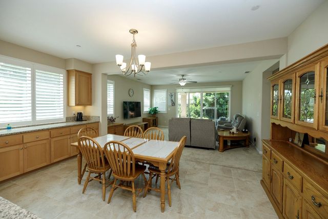 1521 Deborah Cir, Escalon, CA 95320