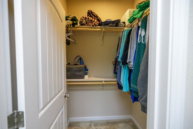 1521 Deborah Cir, Escalon, CA 95320