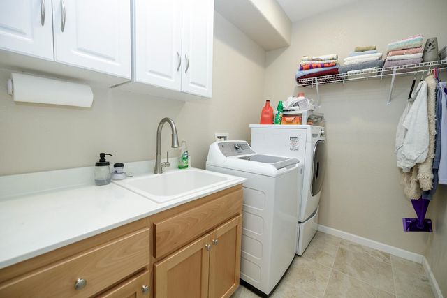 1521 Deborah Cir, Escalon, CA 95320