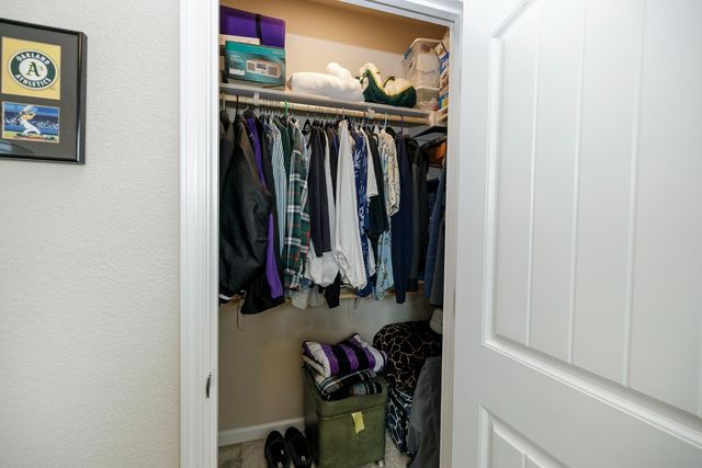 1521 Deborah Cir, Escalon, CA 95320