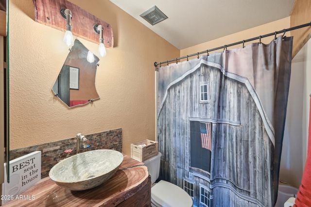 7231 E FAIRVIEW Avenue, Mesa, AZ 85208