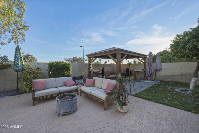 7231 E FAIRVIEW Avenue, Mesa, AZ 85208