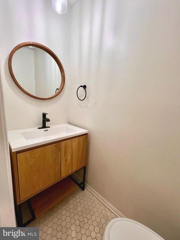 8527 FOUNTAIN VALLEY DR, Montgomery Village, MD 20886
