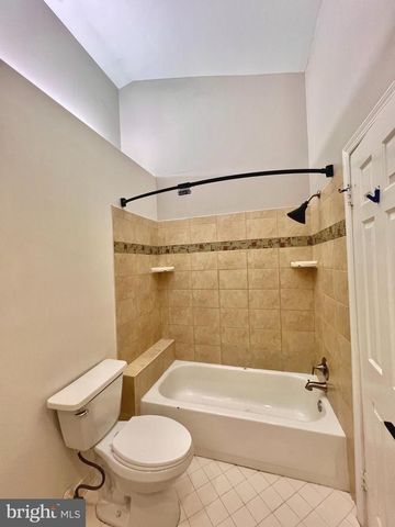 8527 FOUNTAIN VALLEY DR, Montgomery Village, MD 20886