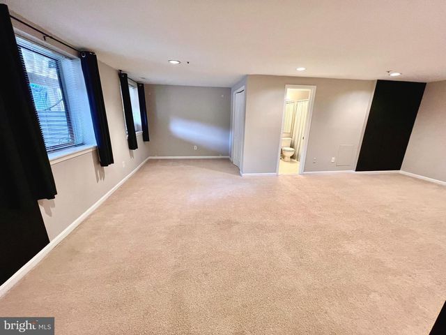 8527 FOUNTAIN VALLEY DR, Montgomery Village, MD 20886