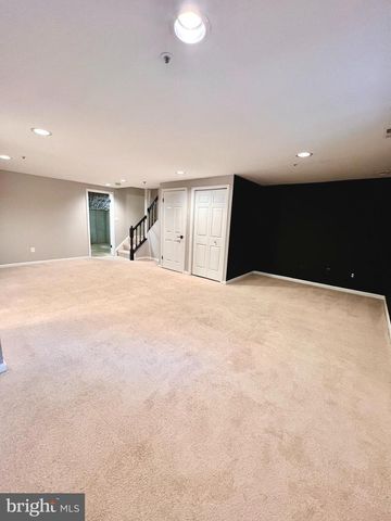 8527 FOUNTAIN VALLEY DR, Montgomery Village, MD 20886