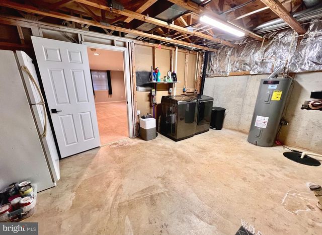 8527 FOUNTAIN VALLEY DR, Montgomery Village, MD 20886