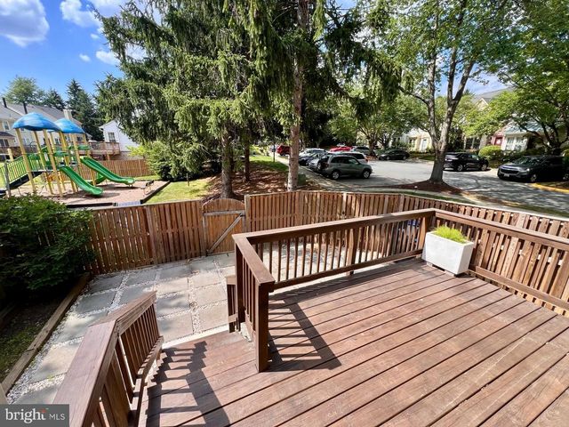 8527 FOUNTAIN VALLEY DR, Montgomery Village, MD 20886