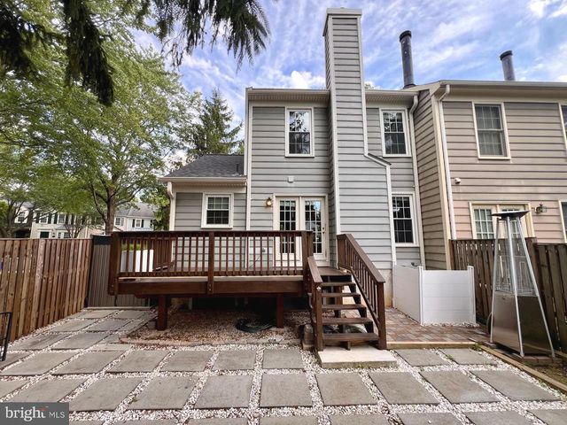 8527 FOUNTAIN VALLEY DR, Montgomery Village, MD 20886