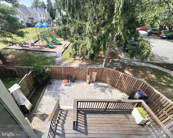 8527 FOUNTAIN VALLEY DR, Montgomery Village, MD 20886