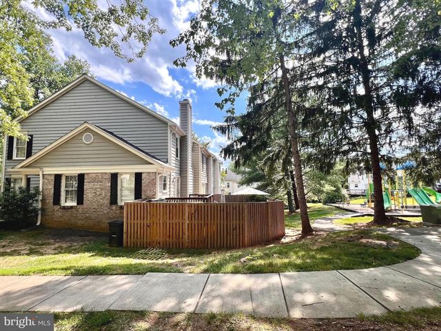 8527 FOUNTAIN VALLEY DR, Montgomery Village, MD 20886