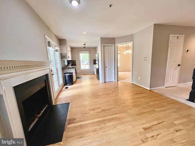 8527 FOUNTAIN VALLEY DR, Montgomery Village, MD 20886