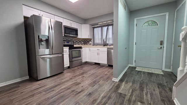 14816 S Penn Road, Plainfield, IL 60544