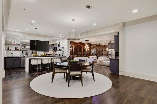 4870 Northside Drive, Sandy Springs, GA 30327