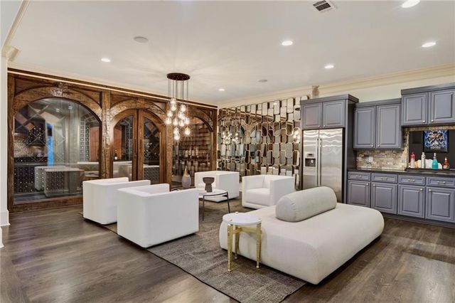 4870 Northside Drive, Sandy Springs, GA 30327
