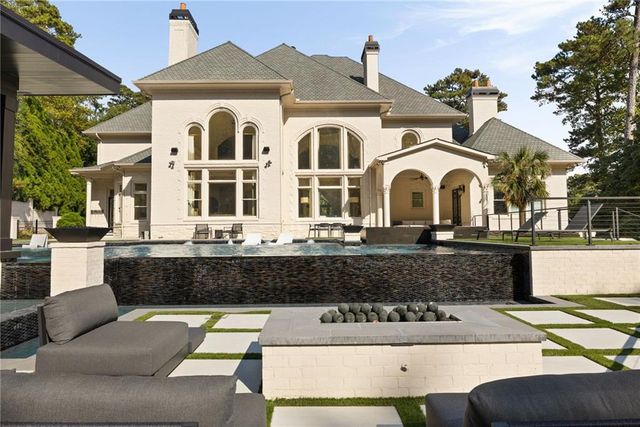 4870 Northside Drive, Sandy Springs, GA 30327