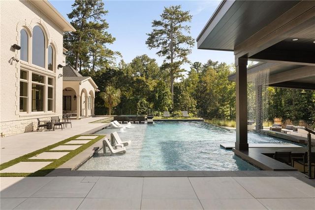 4870 Northside Drive, Sandy Springs, GA 30327