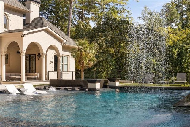 4870 Northside Drive, Sandy Springs, GA 30327