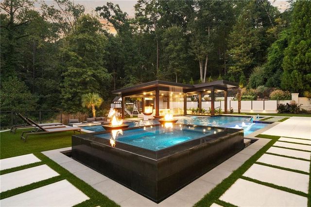 4870 Northside Drive, Sandy Springs, GA 30327