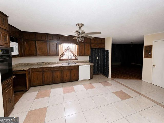 3790 Snapfinger Road, Lithonia, GA 30038