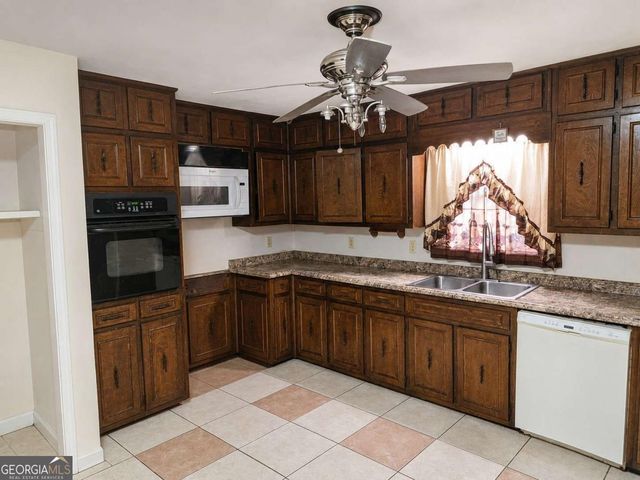 3790 Snapfinger Road, Lithonia, GA 30038