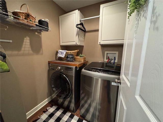 960 E Market Street, Warrensburg, MO 64093