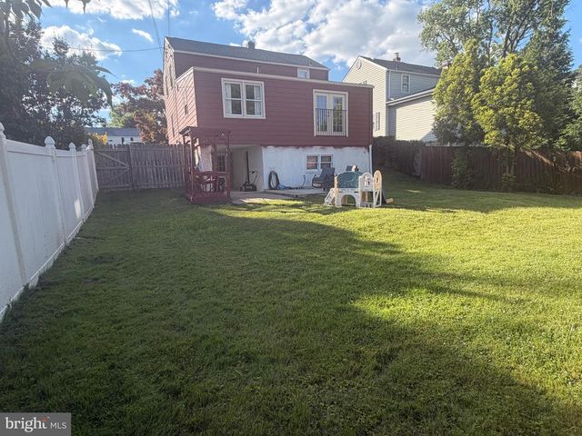 335 FOREST AVE, Willow Grove, PA 19090