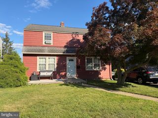 335 FOREST AVE, Willow Grove, PA 19090