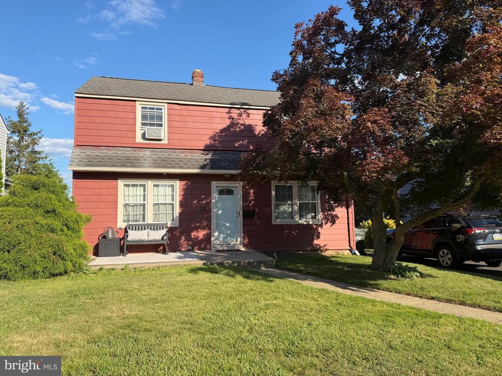 335 FOREST AVE, Willow Grove, PA 19090