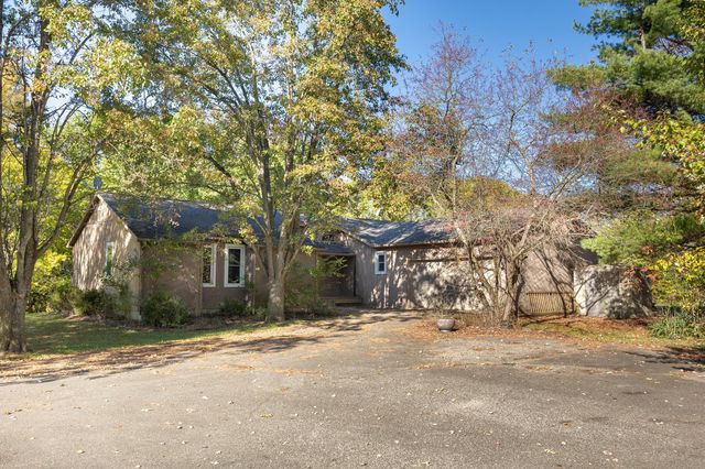 1400 S Galena Road, Galena, OH 43021