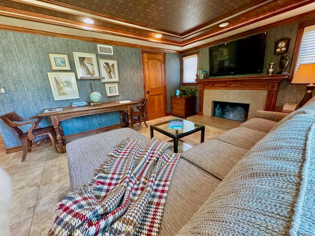 Image 16 of property listing at 13545 CARAVEL Place, Cerritos, CA 90703