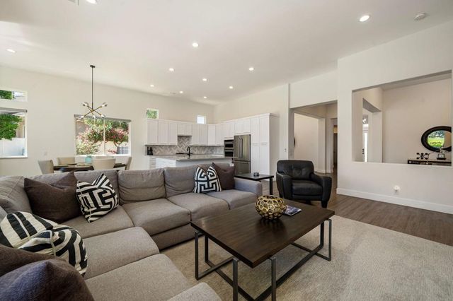 71 Via Las Flores, Rancho Mirage, CA 92270