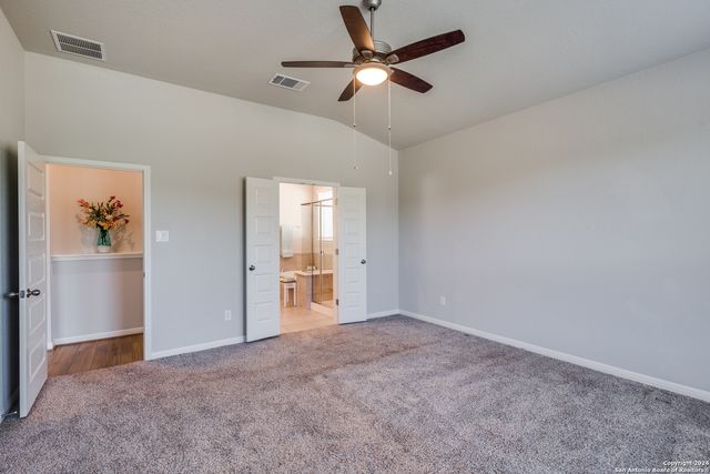 9543 Witten Dr, San Antonio, TX 78254