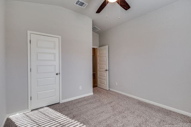 9543 Witten Dr, San Antonio, TX 78254